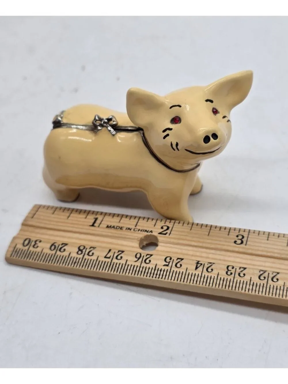 Enamel Hinged Pig Trinket Box Magnetic Closure Vintage Farmhouse Country Swine